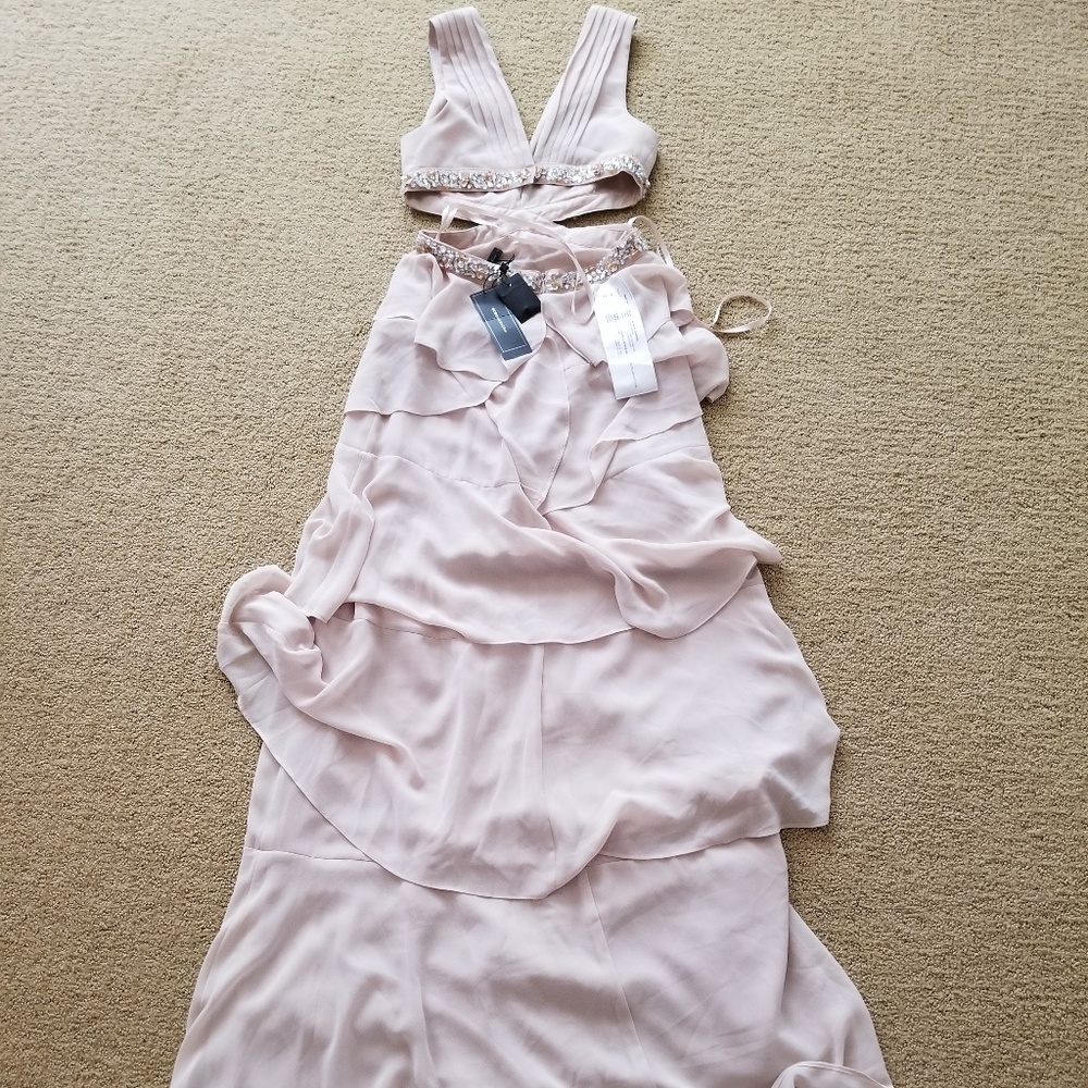 *SOLD* NWT BCBG Thassia Embellished Tiered Cutout Gown - Picture 4 of 8